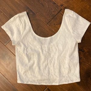 Abercrombie and fitch white crop tee